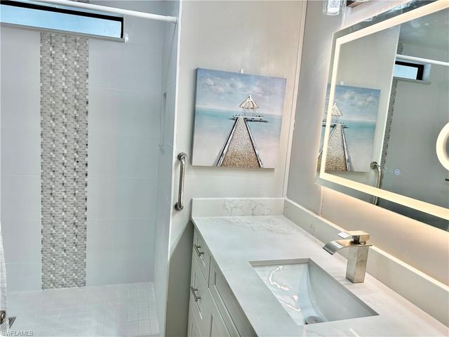 26287 Queen Mary LN, Bonita Springs, FL 34135