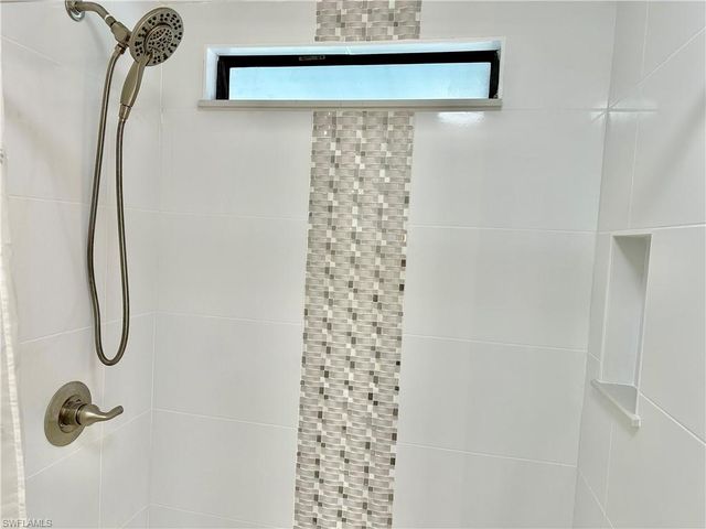 26287 Queen Mary LN, Bonita Springs, FL 34135