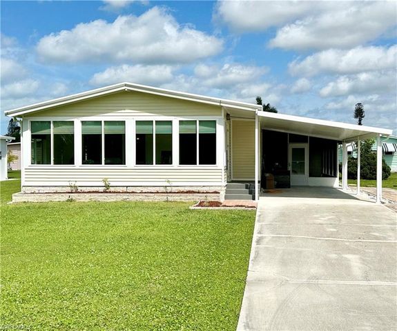 26287 Queen Mary LN, Bonita Springs, FL 34135