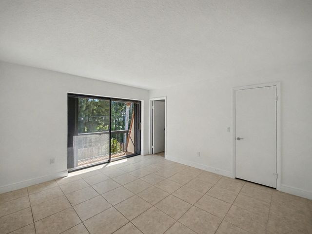 825 Center Street 12a, Jupiter, FL 33458