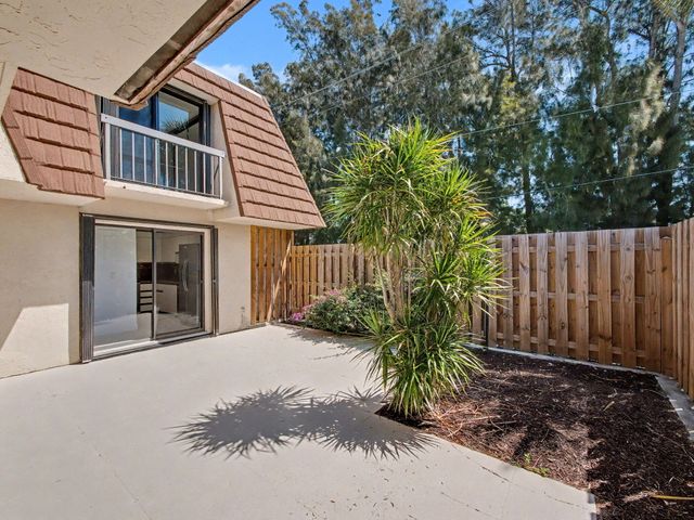 825 Center Street 12a, Jupiter, FL 33458