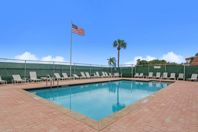 825 Center Street 12a, Jupiter, FL 33458