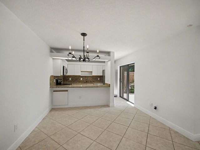 825 Center Street 12a, Jupiter, FL 33458