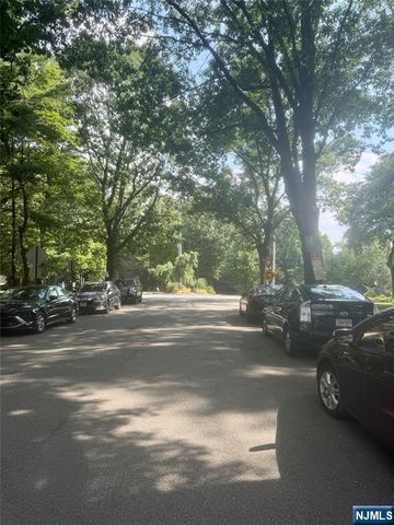 3061 Edwin 5j, Fort Lee, NJ 07024