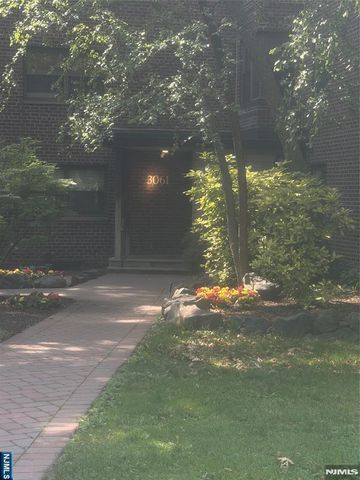 3061 Edwin 5j, Fort Lee, NJ 07024