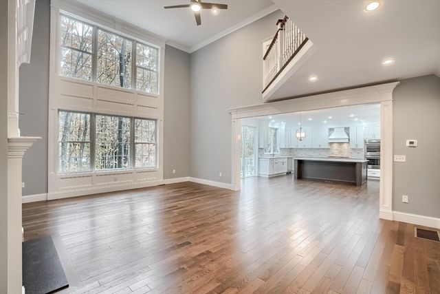 19 Stoney Brook Rd, Hopkinton, MA 01748