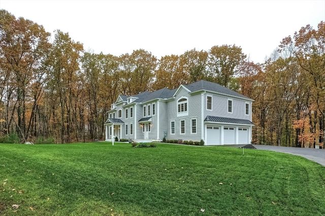 19 Stoney Brook Rd, Hopkinton, MA 01748