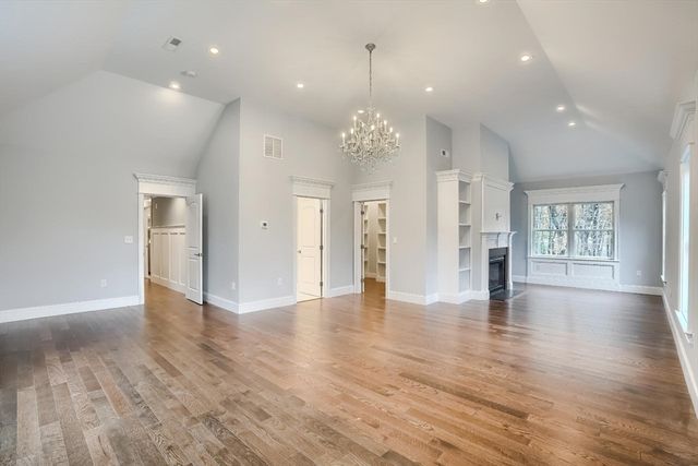 19 Stoney Brook Rd, Hopkinton, MA 01748