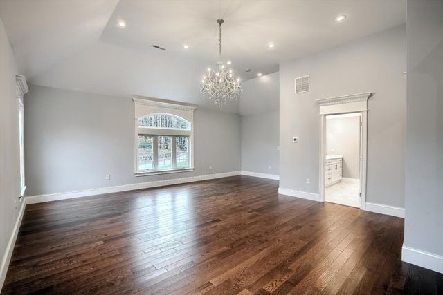 19 Stoney Brook Rd, Hopkinton, MA 01748