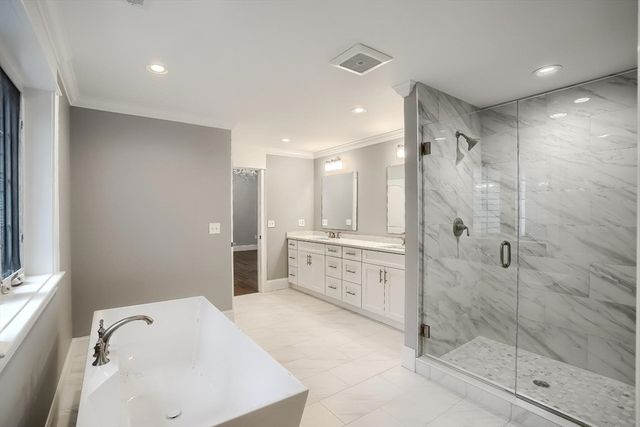 19 Stoney Brook Rd, Hopkinton, MA 01748