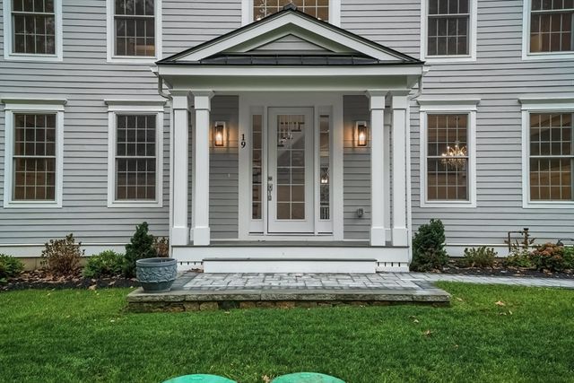 19 Stoney Brook Rd, Hopkinton, MA 01748