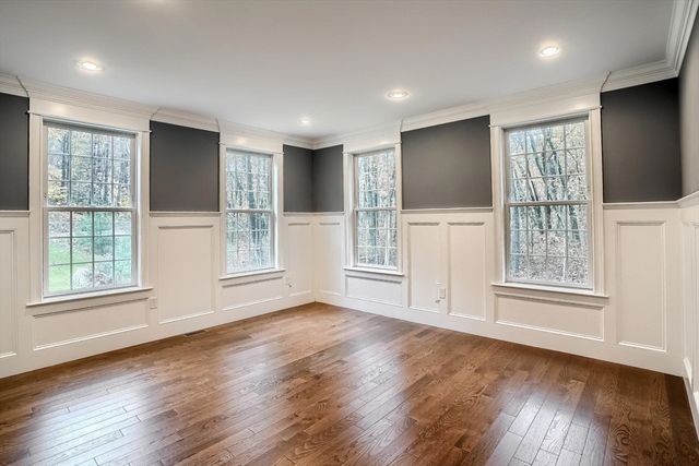 19 Stoney Brook Rd, Hopkinton, MA 01748