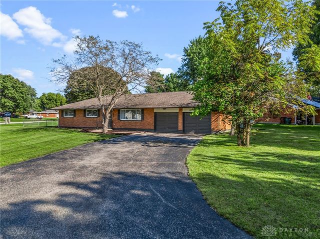 1072 Yellowstone Road, Xenia, OH 45385