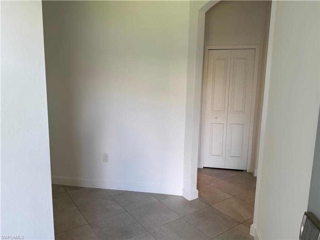 9093 Leatherwood LOOP, LEHIGH ACRES, FL 33936 — photo 3
