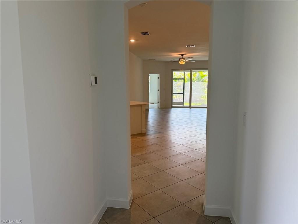 9093 Leatherwood LOOP, LEHIGH ACRES, FL 33936 — photo 4