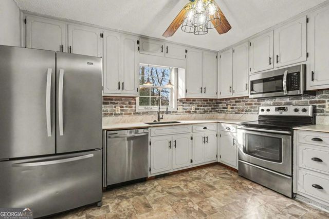 1003 Darvin Lane NW, Kennesaw, GA 30144