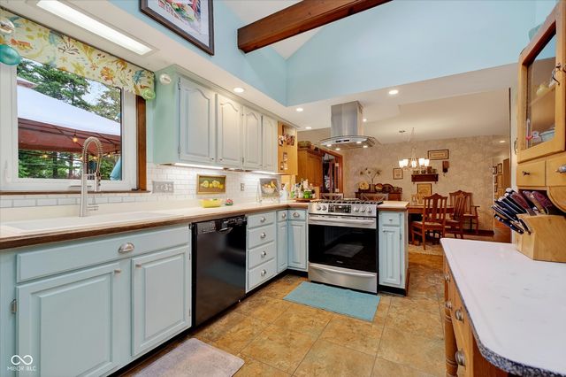 9636 Ruth Drive, Noblesville, IN 46060