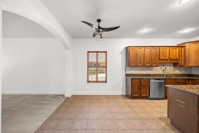 100 Camellia Court, Freeport, FL 32439