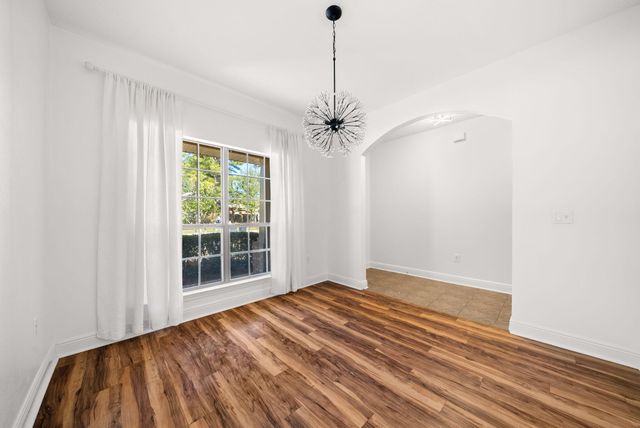 100 Camellia Court, Freeport, FL 32439