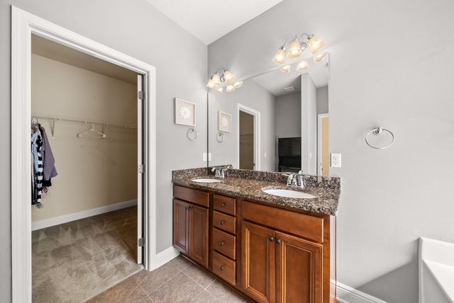 100 Camellia Court, Freeport, FL 32439