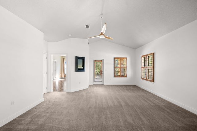 100 Camellia Court, Freeport, FL 32439