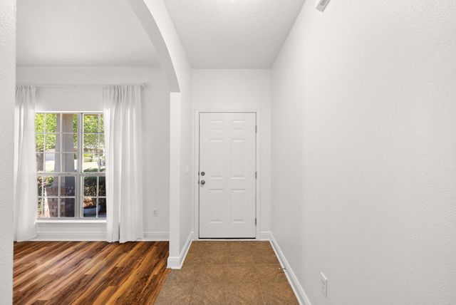 100 Camellia Court, Freeport, FL 32439