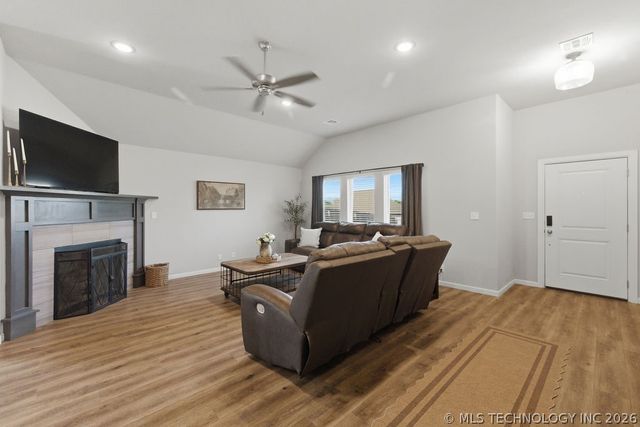 14736 S Maplewood Place, Bixby, OK 74008