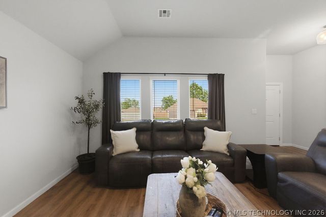 14736 S Maplewood Place, Bixby, OK 74008