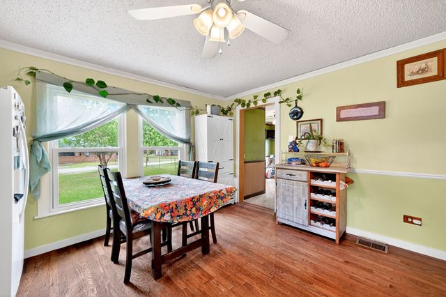 610 Crooked Creek Road, Edgewood, TX 75117