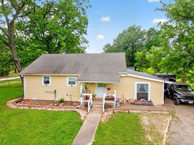610 Crooked Creek Road, Edgewood, TX 75117