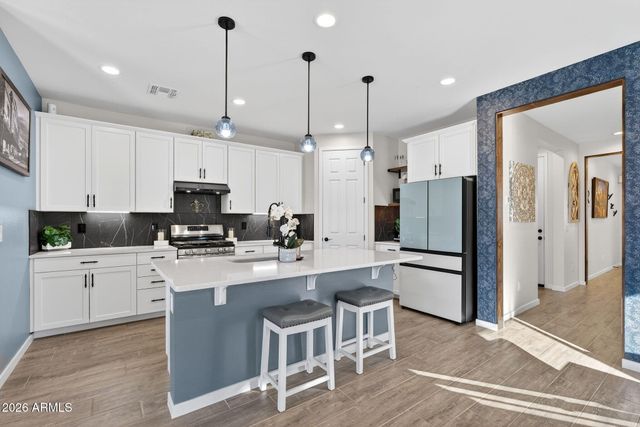 17593 W BLUE SKY Drive, Surprise, AZ 85387