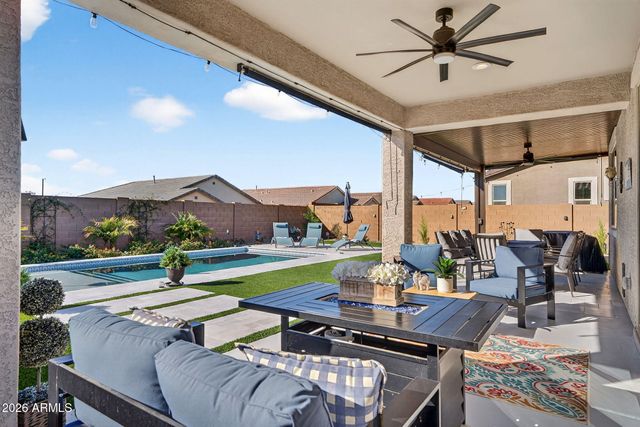 17593 W BLUE SKY Drive, Surprise, AZ 85387