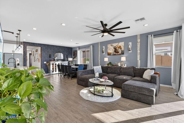 17593 W BLUE SKY Drive, Surprise, AZ 85387