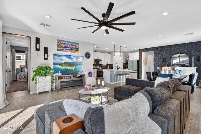 17593 W BLUE SKY Drive, Surprise, AZ 85387