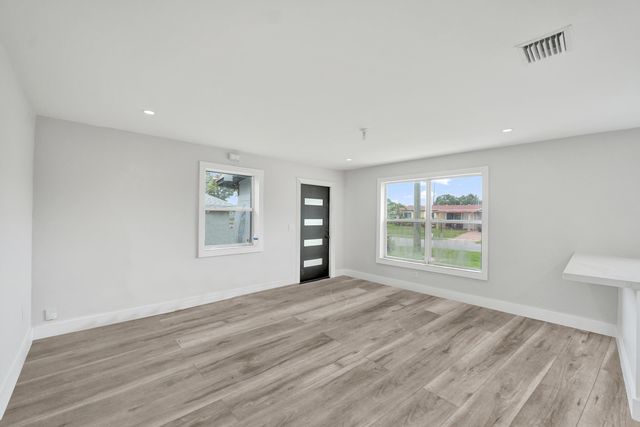 5601 SW 36th Court, Davie, FL 33314