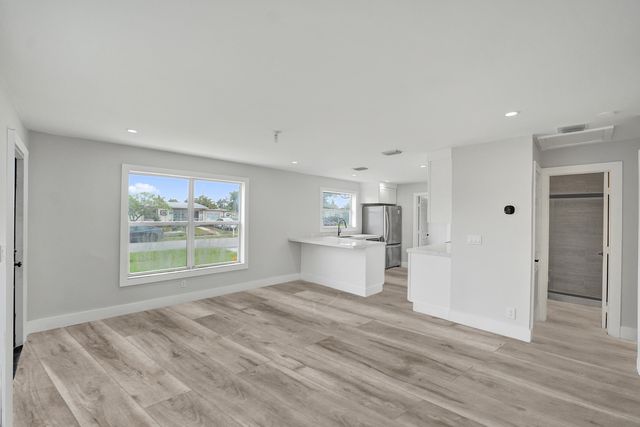 5601 SW 36th Court, Davie, FL 33314