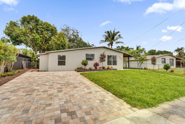 5601 SW 36th Court, Davie, FL 33314