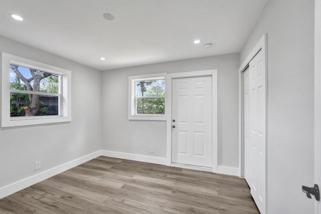 5601 SW 36th Court, Davie, FL 33314