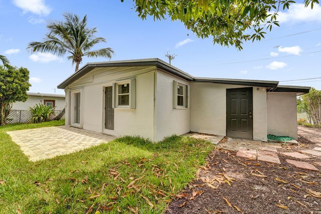 5601 SW 36th Court, Davie, FL 33314