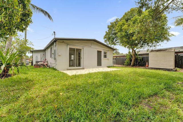 5601 SW 36th Court, Davie, FL 33314