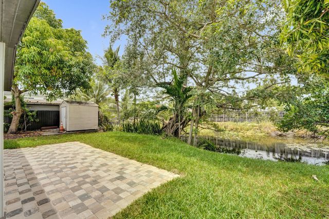 5601 SW 36th Court, Davie, FL 33314