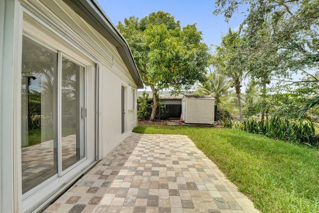 5601 SW 36th Court, Davie, FL 33314
