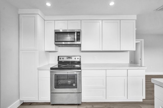 5601 SW 36th Court, Davie, FL 33314