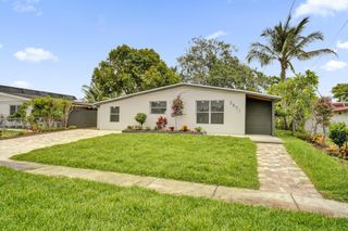 5601 SW 36th Court, Davie, FL 33314