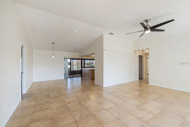 909 CHIPAWAY DRIVE, Apollo Beach, FL 33572
