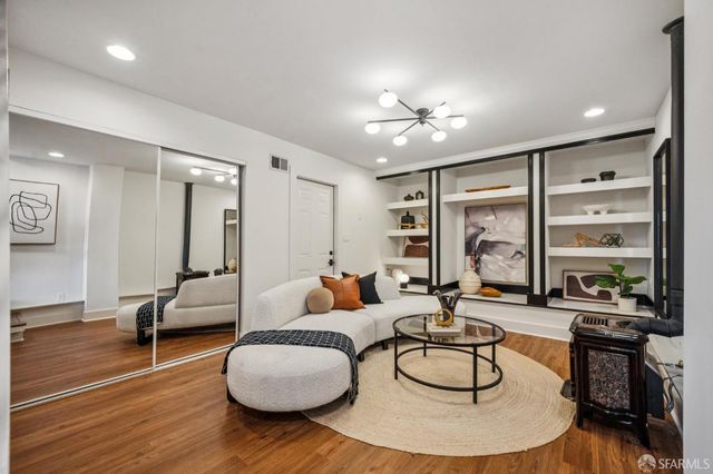 435 Joost Avenue, San Francisco, CA 94127