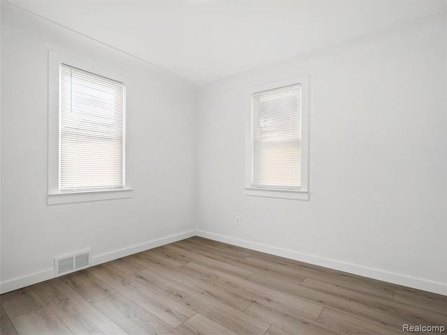 1751 E Woodward Heights Boulevard, Hazel Park, MI 48030