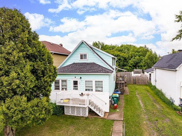 328 S 57th Avenue W, Duluth, MN 55807