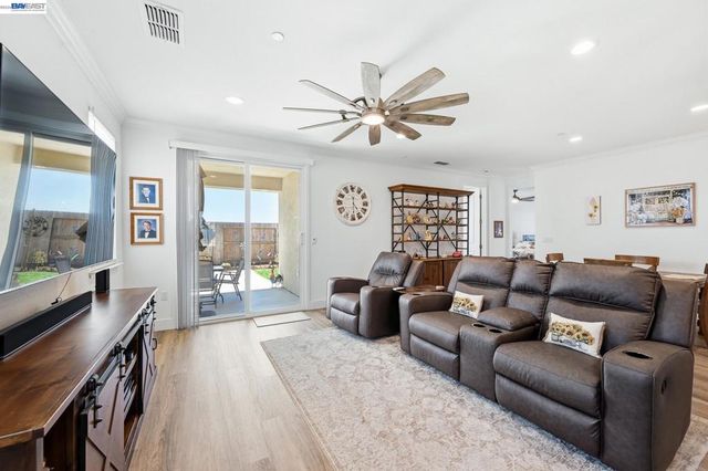 2249 Enchantment, Manteca, CA 95337