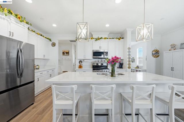 2249 Enchantment, Manteca, CA 95337